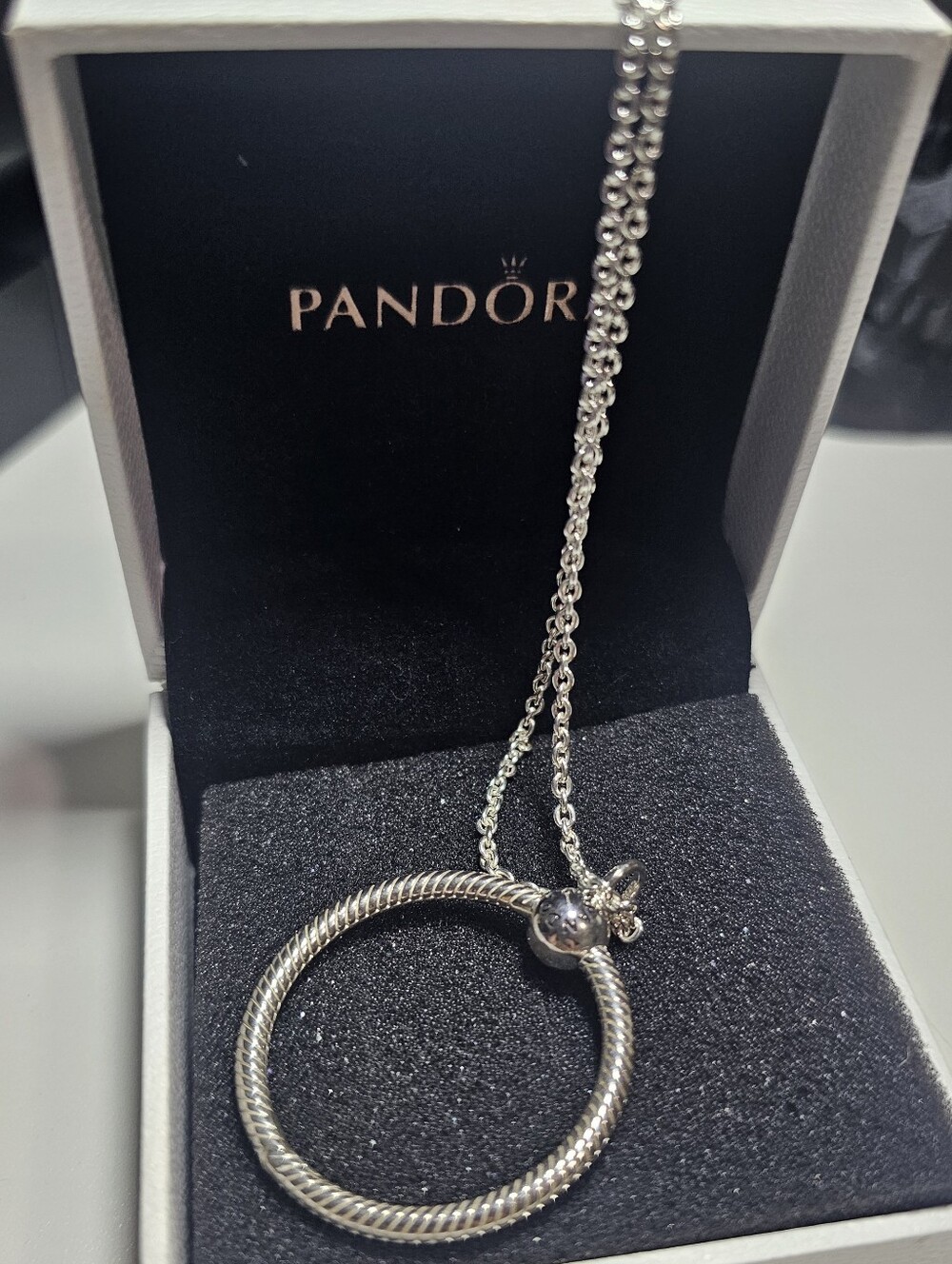 Pandora O Pendant Medium and Chain Necklace